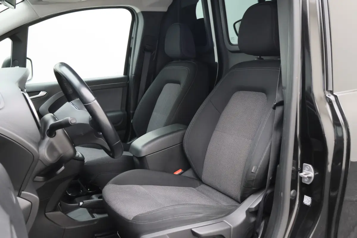 112 CDI L1 Pro Airco, Stoelverwarming, Camera, Cruise, Apple Carplay, DAB, PDC, LED