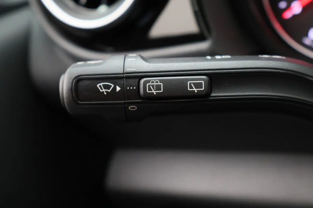 112 CDI L1 Pro Airco, Stoelverwarming, Camera, Cruise, Apple Carplay, DAB, PDC, LED