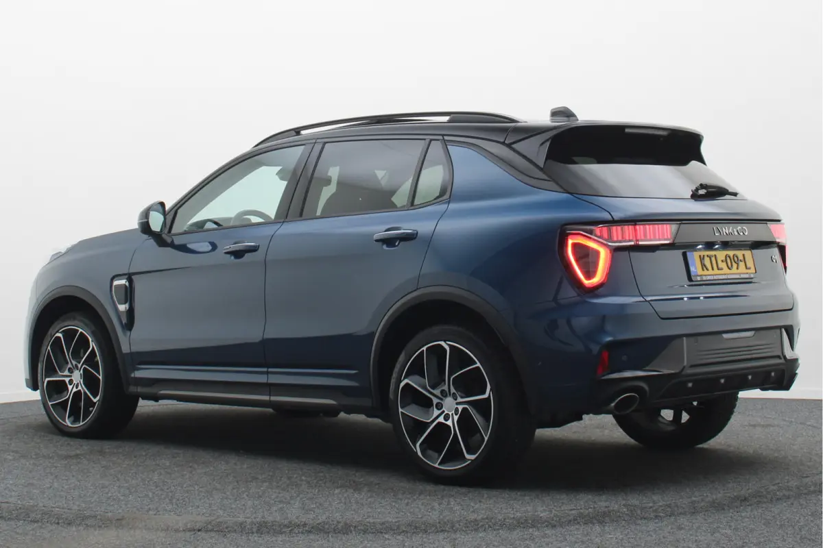 1.5 Plug-in Hybrid 360° Camera, Panoramadak, ACC, Apple Carplay, Infinity Sound, DAB, 20''