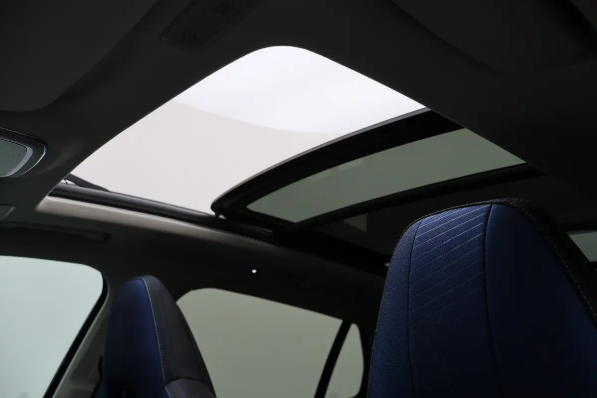 1.5 Plug-in Hybrid 360° Camera, Panoramadak, ACC, Apple Carplay, Infinity Sound, DAB, 20''