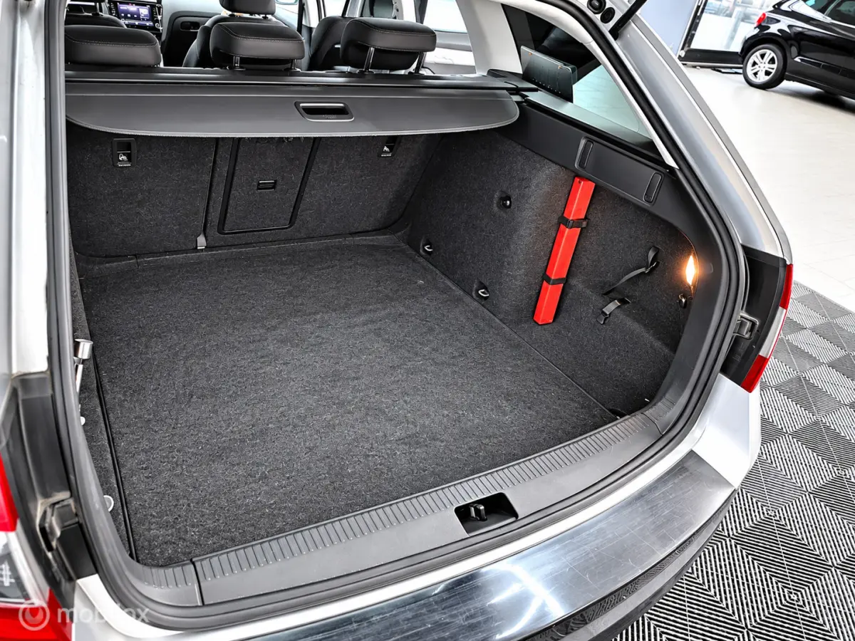 1.0 TSI Greentech Business Edition