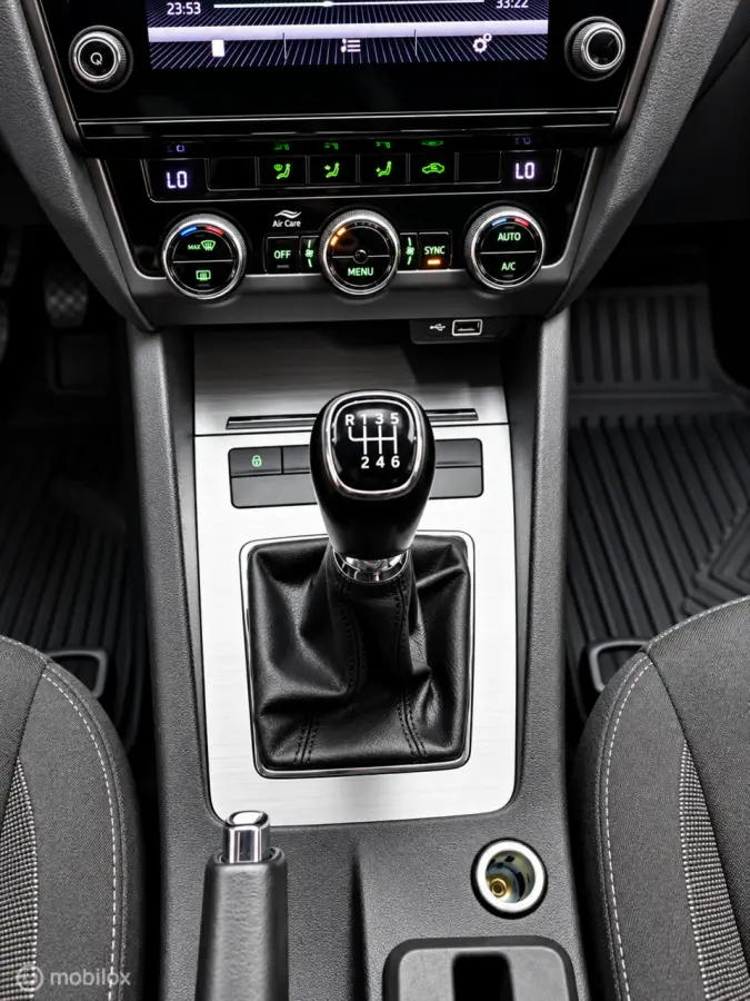 1.0 TSI Greentech Business Edition