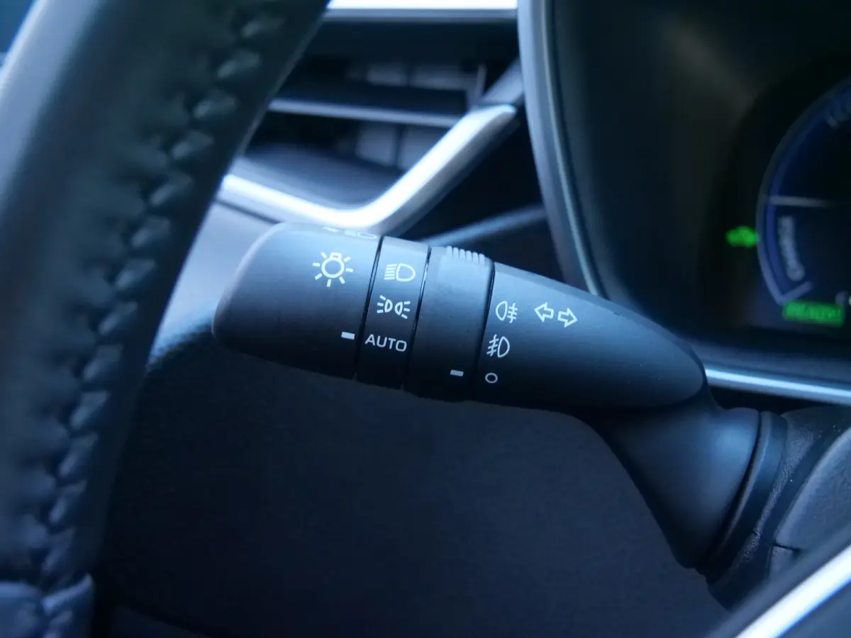 1.8 Hybrid 140pk CVT Active Apple Carplay / Camera / Winterpakket / Adaptive Cruise