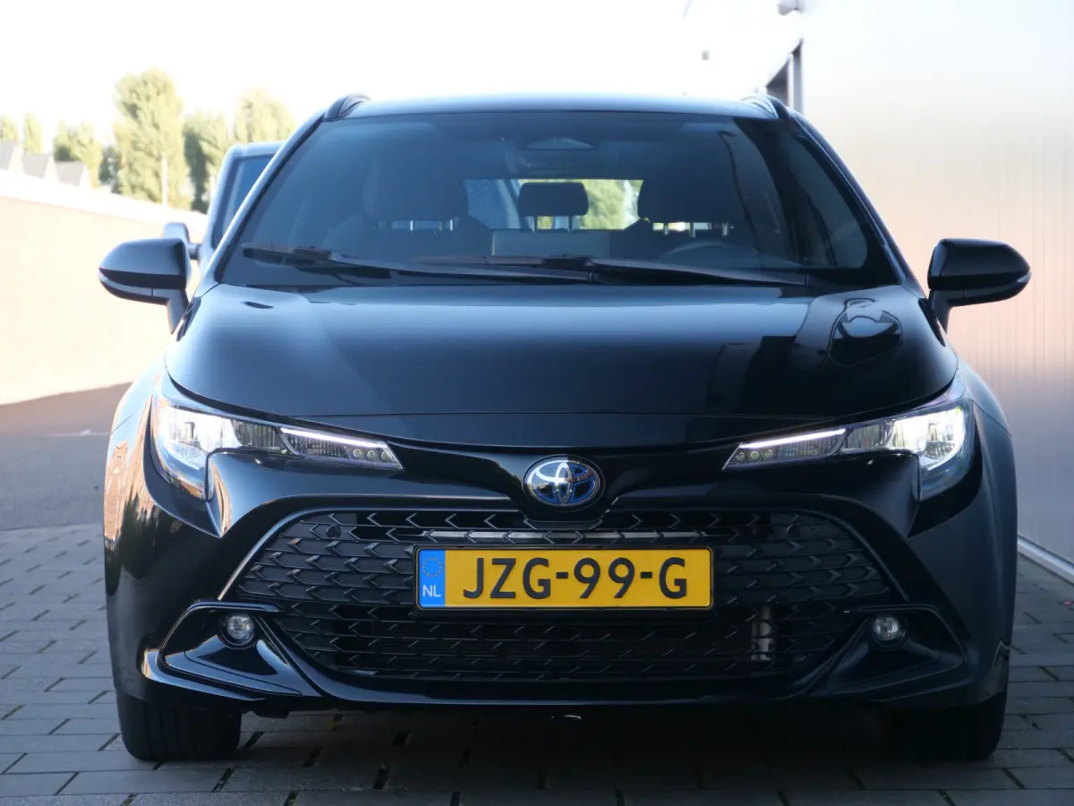 1.8 Hybrid 140pk CVT Active Apple Carplay / Camera / Winterpakket / Adaptive Cruise