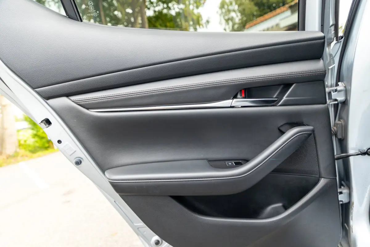 2.0 e-SkyActiv-X M Hybrid 180 Luxury I Leder I adap cruise I Bose I