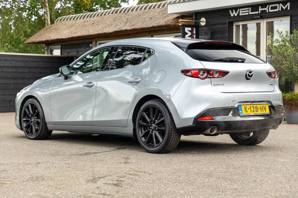 2.0 e-SkyActiv-X M Hybrid 180 Luxury I Leder I adap cruise I Bose I
