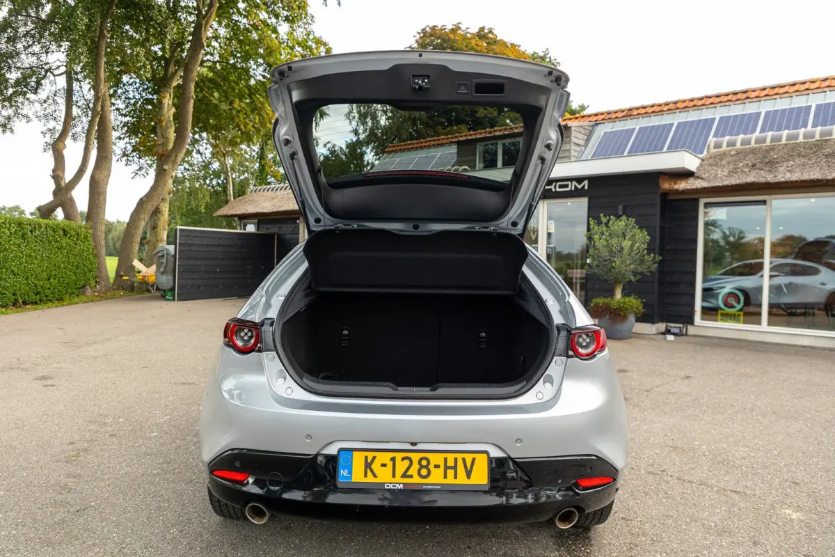 2.0 e-SkyActiv-X M Hybrid 180 Luxury I Leder I adap cruise I Bose I