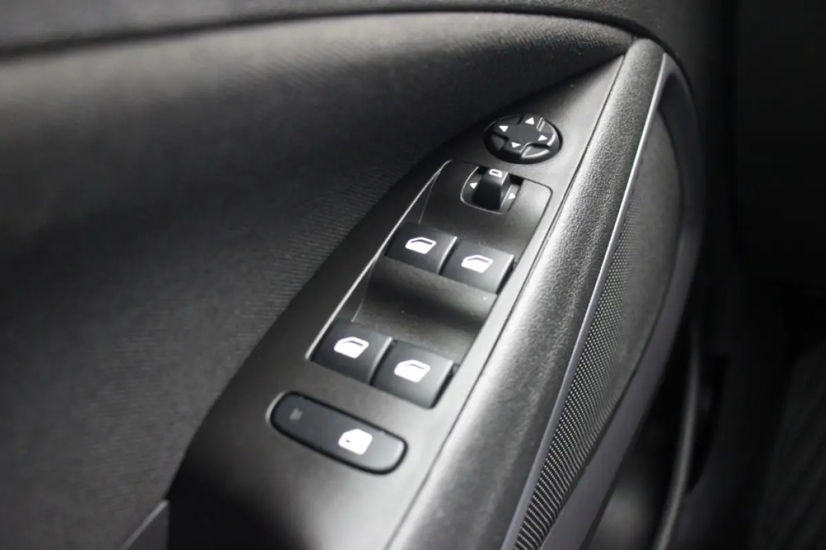 1.2 Edition - Carplay, Camera, Cruise
