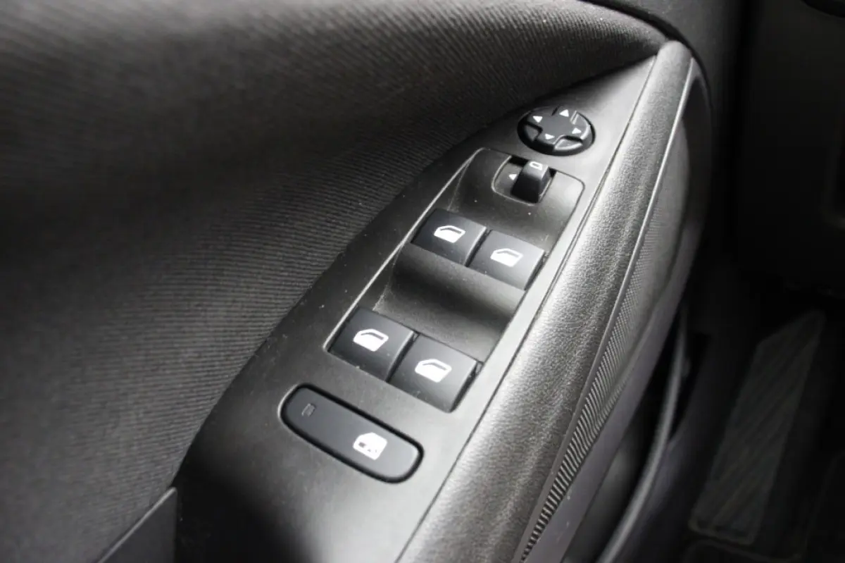 1.2 Turbo Edition - Carplay, Cruise