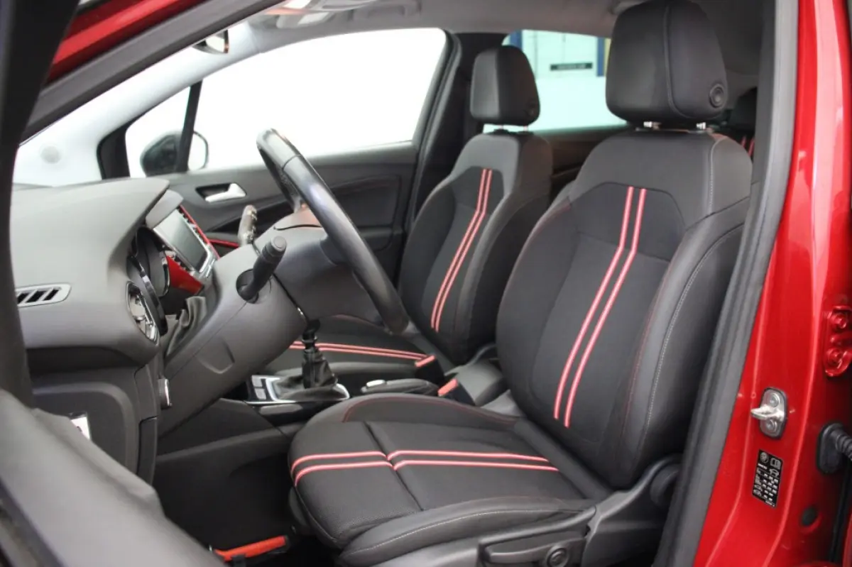 1.2 Turbo GS Line - Carplay, Cruise, Camera, Half Leer