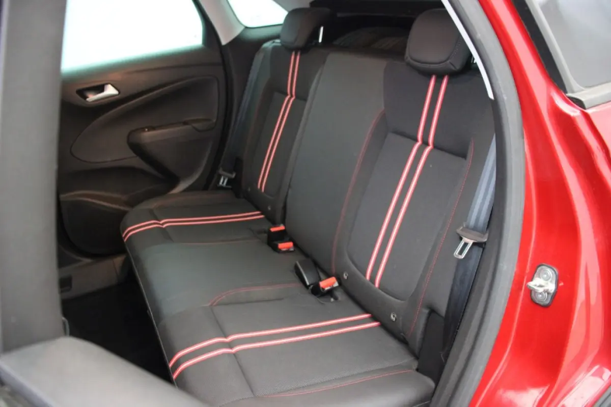 1.2 Turbo GS Line - Carplay, Cruise, Camera, Half Leer