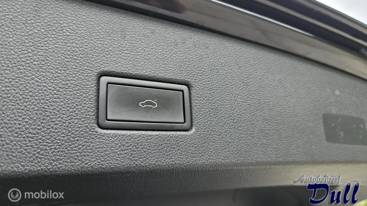 1.5 TSI DSG R-Line Black-edition Trekhaak!!