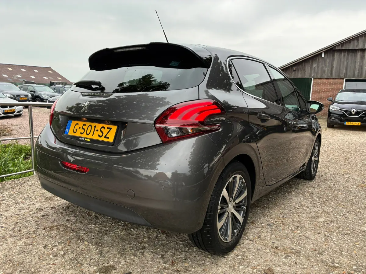 1.2 PureTech Allure | ''41.000 KM '' + Camera + Cruise Nu € 8.975,-!!!