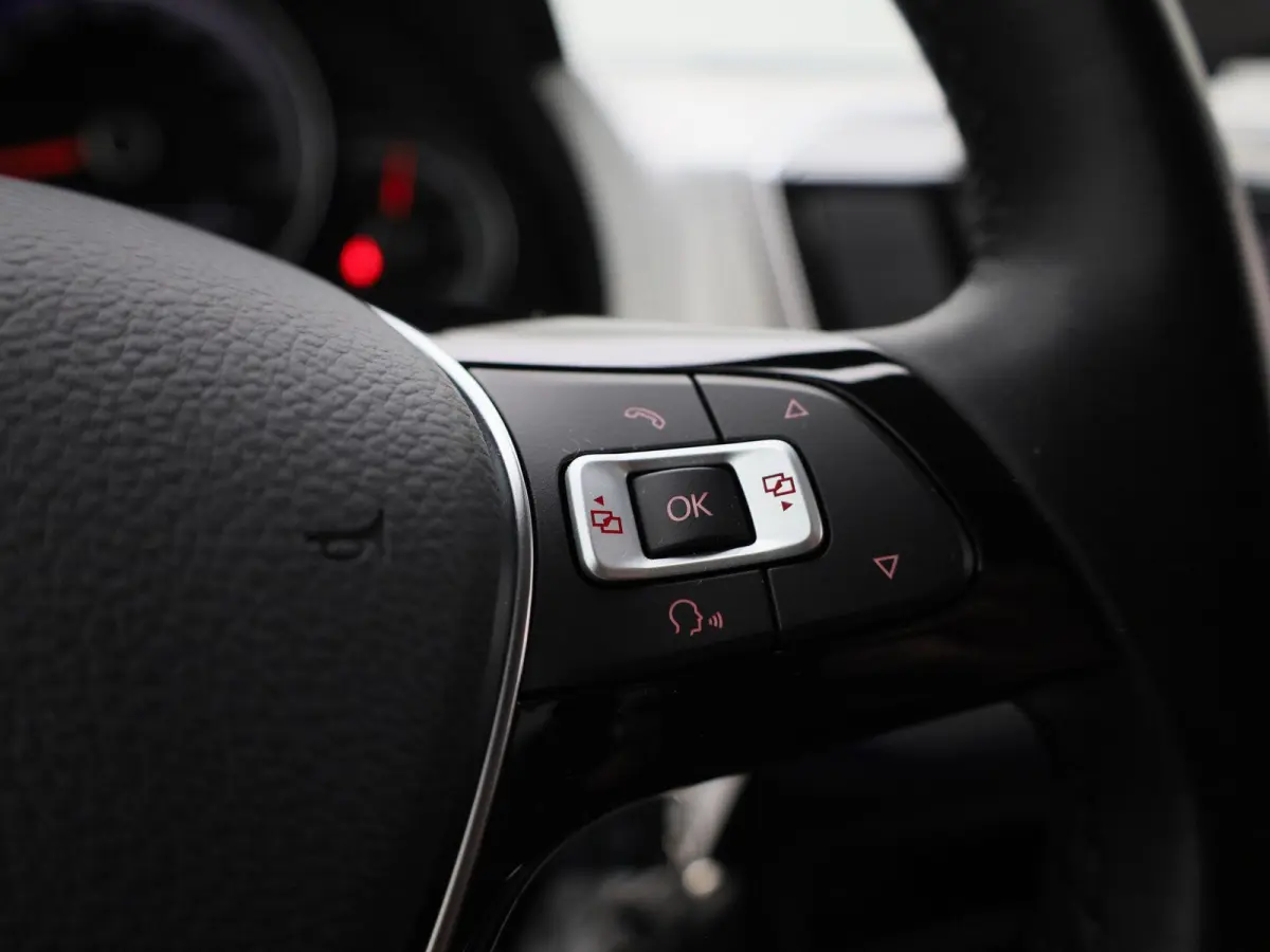 | 82 PK | SoH...% | Automaat | Airco | Parkeercamera |