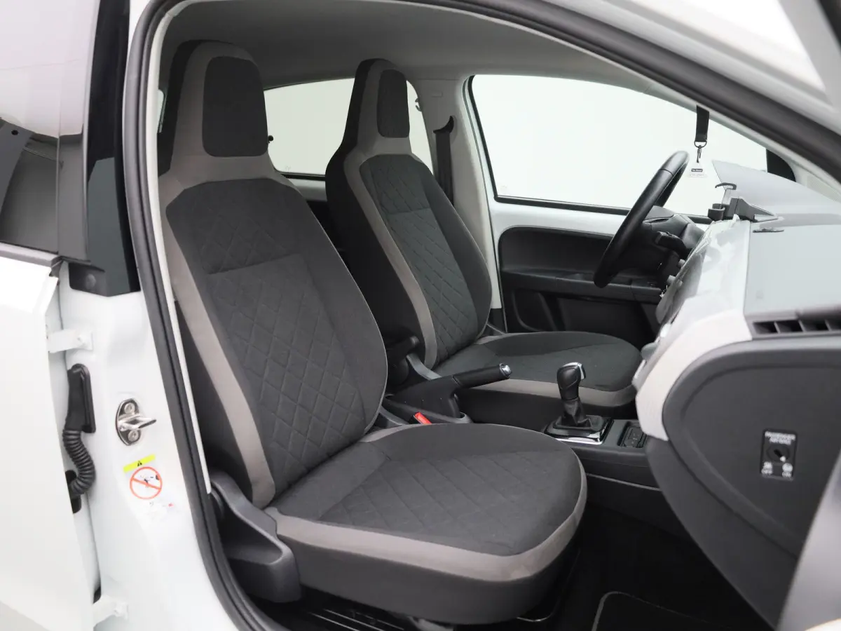 | 82 PK | SoH...% | Automaat | Airco | Parkeercamera |