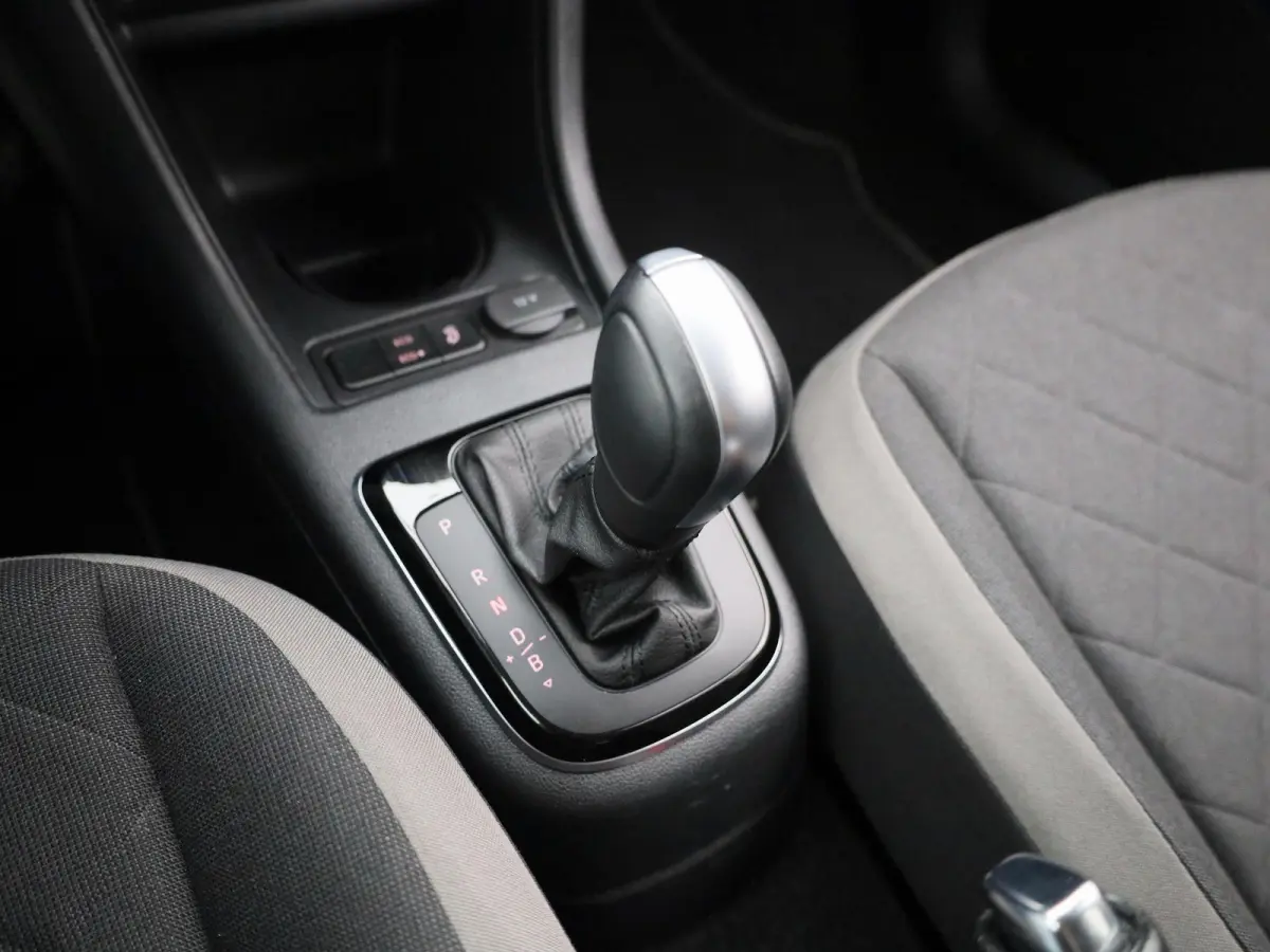 | 82 PK | SoH...% | Automaat | Airco | Parkeercamera |