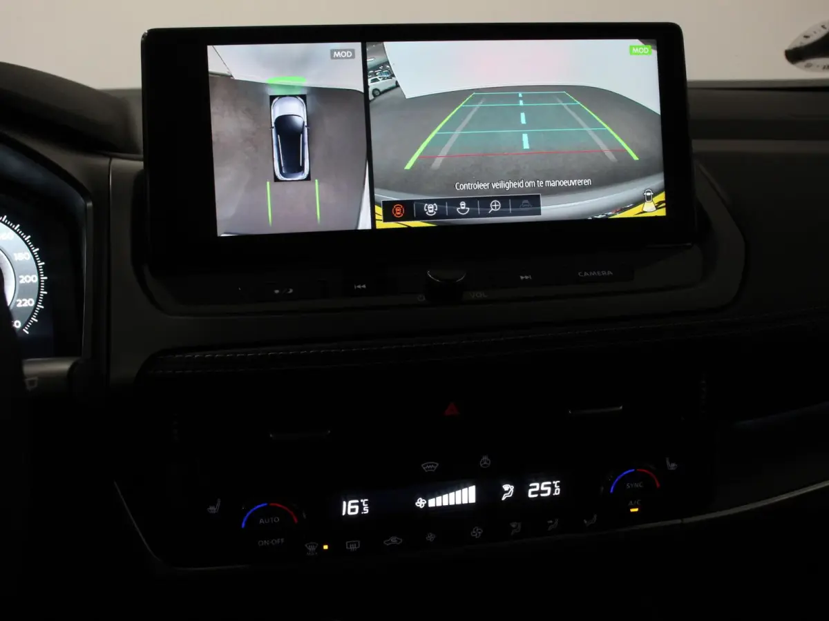 1.3 MHEV Automaat N-Connecta Navigatie Apple CarPlay Android Auto 360 Camera Parkeerhulp Adaptive Cruise Control Full Led Stoel- en stuurverwarming Virtual Cockpit Climate Control Lichtmetal