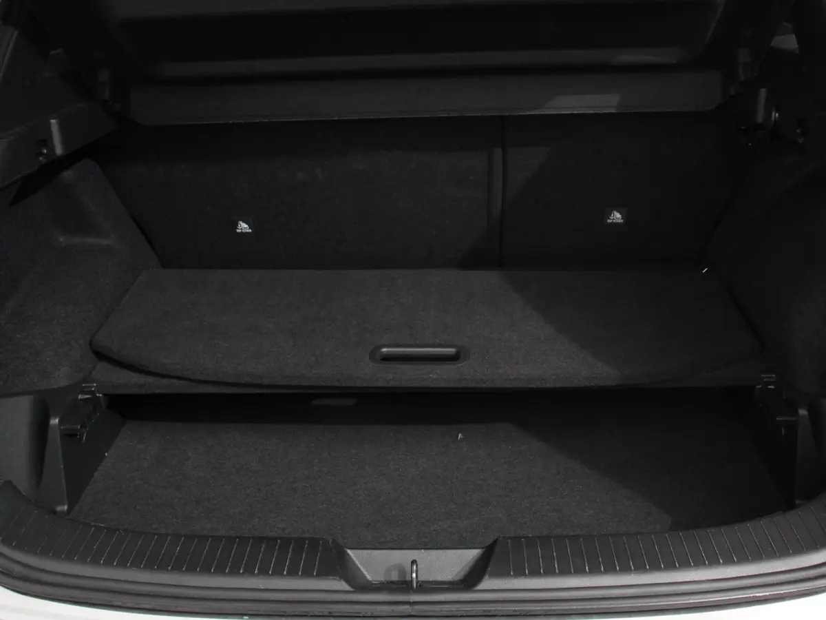 1.3 MHEV Automaat N-Connecta Navigatie Apple CarPlay Android Auto 360 Camera Parkeerhulp Adaptive Cruise Control Full Led Stoel- en stuurverwarming Virtual Cockpit Climate Control Lichtmetal