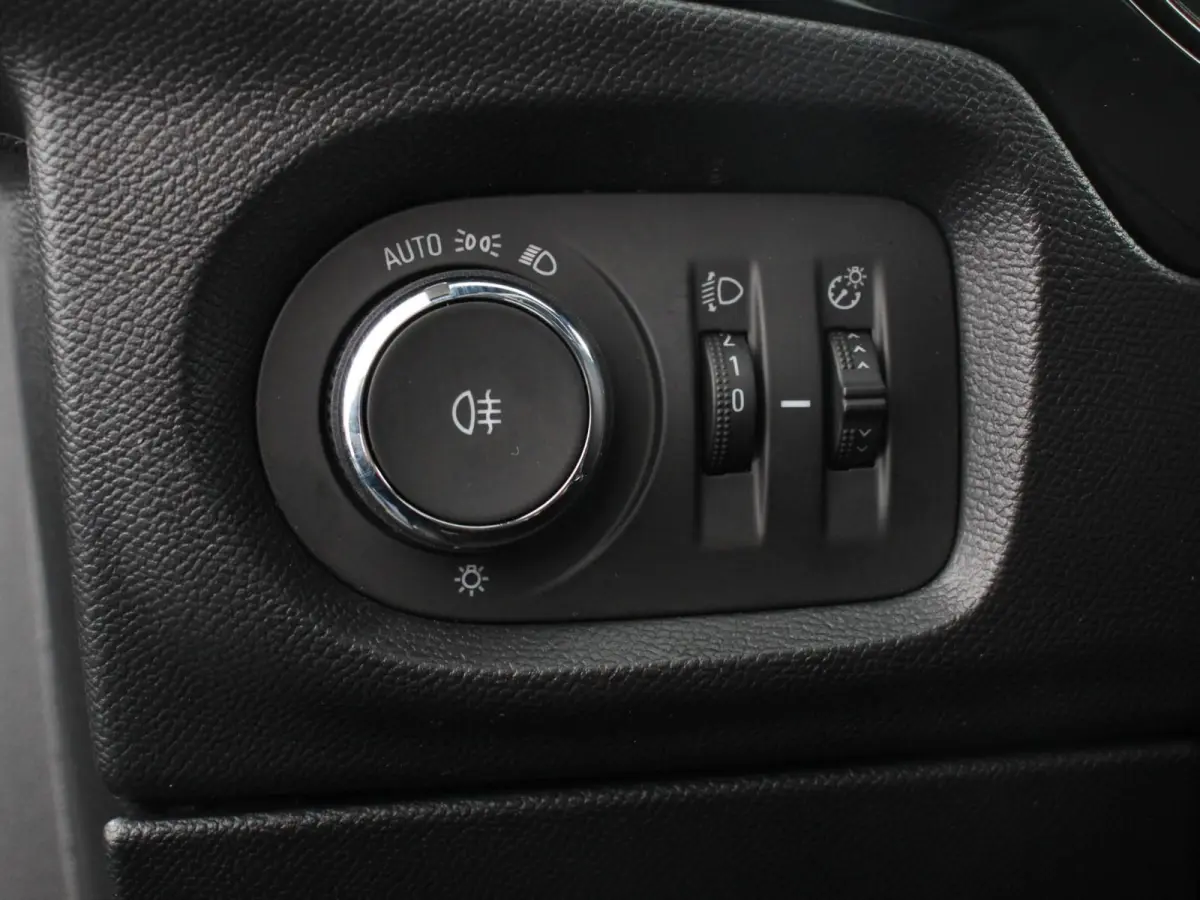 1.2 Turbo GS Navigatie Apple Carplay/Android Auto Digitale Cockpit Airco Cruise Control Lichtmetalen Velgen Dab