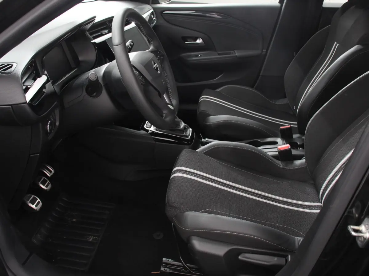 1.2 Turbo GS Navigatie Apple Carplay/Android Auto Digitale Cockpit Airco Cruise Control Lichtmetalen Velgen Dab