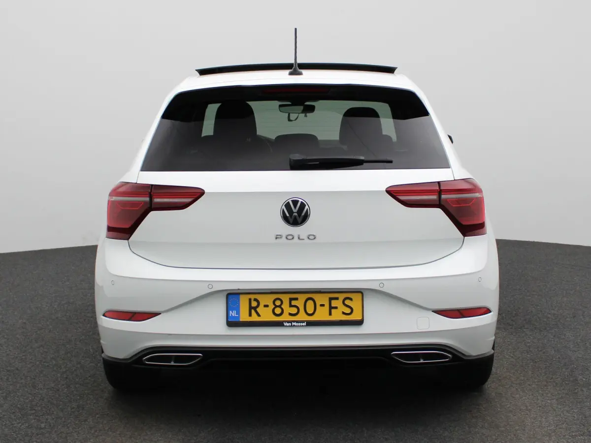 1.0 TSI R-Line | 95 PK | Apple Carplay / Android Auto | Adaptieve Cruise Control | Parkeercamera | Stoelverwarming | Navigatie | Panoramaschuif-kanteldak |