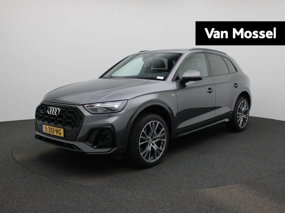 50 TFSI e S edition | S-line | Vlak Stuur | Automaat | LMV | Half Leder | Camera | Trekhaak | Virtual cockpit | Climate control | Stoel verwarming | Navigatie | DAB |