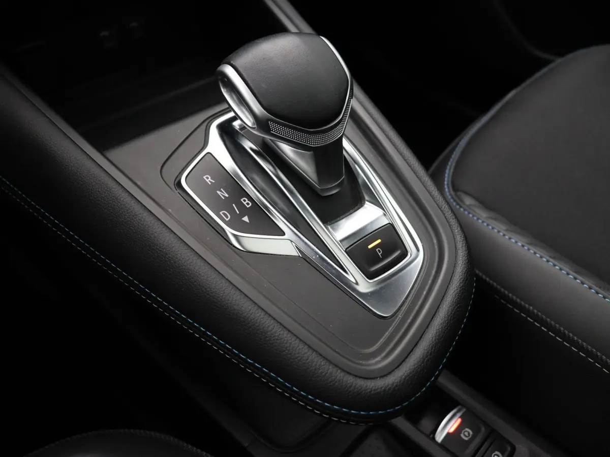 1.6 Full hybrid 145 E-Tech Esprit Alpine | Schuif Kantel Dak | Harman Kardon | Google Maps Navigatie | Dodehoek Detectie |