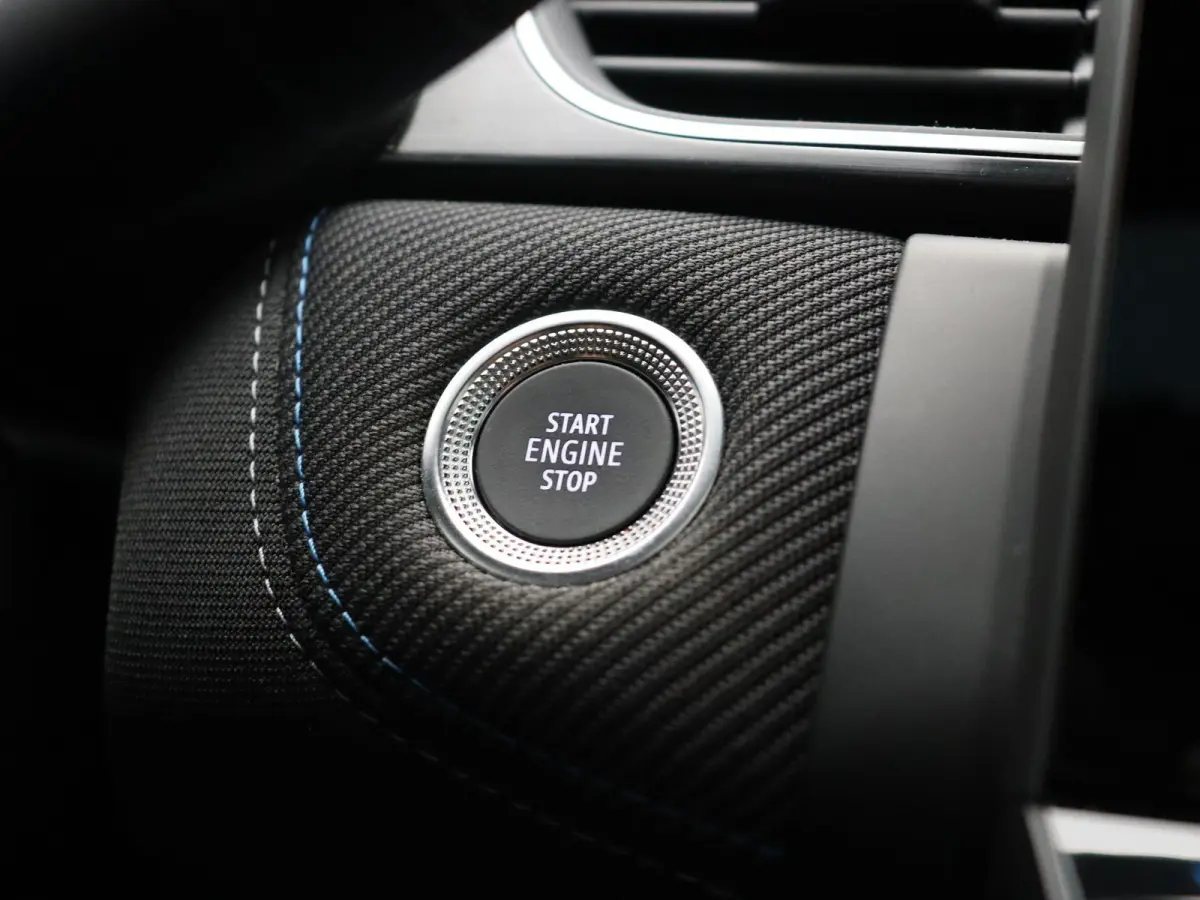 1.6 Full hybrid 145 E-Tech Esprit Alpine | Schuif Kantel Dak | Harman Kardon | Google Maps Navigatie | Dodehoek Detectie |