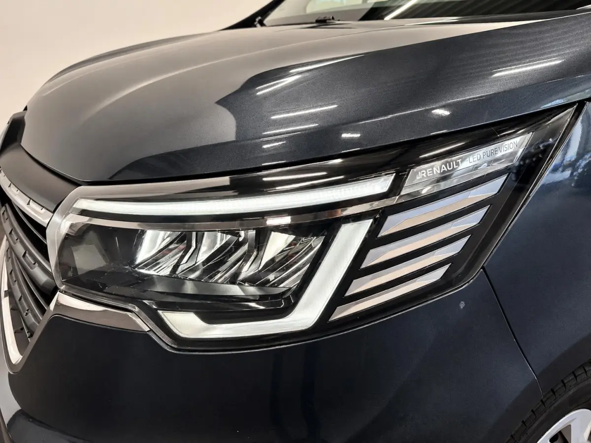 2.0 dCi 130 T30 L2H1 Comfort Dubbele Cabine Keyless Entry Trekhaak Camera LED Koplampen Navigatie Cruise Control Parkeersensoren rondom