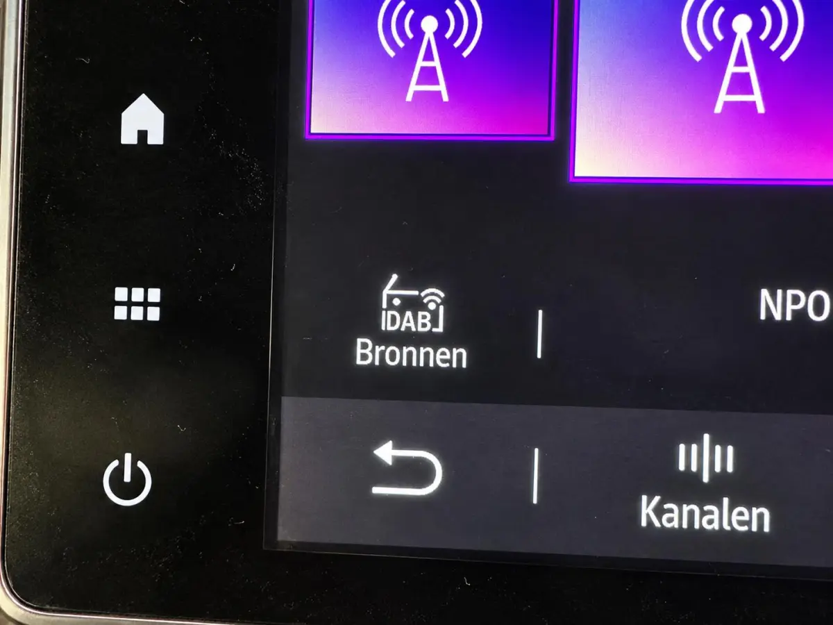 2.0 dCi 130 T30 L2H1 Comfort Dubbele Cabine Keyless Entry Trekhaak Camera LED Koplampen Navigatie Cruise Control Parkeersensoren rondom
