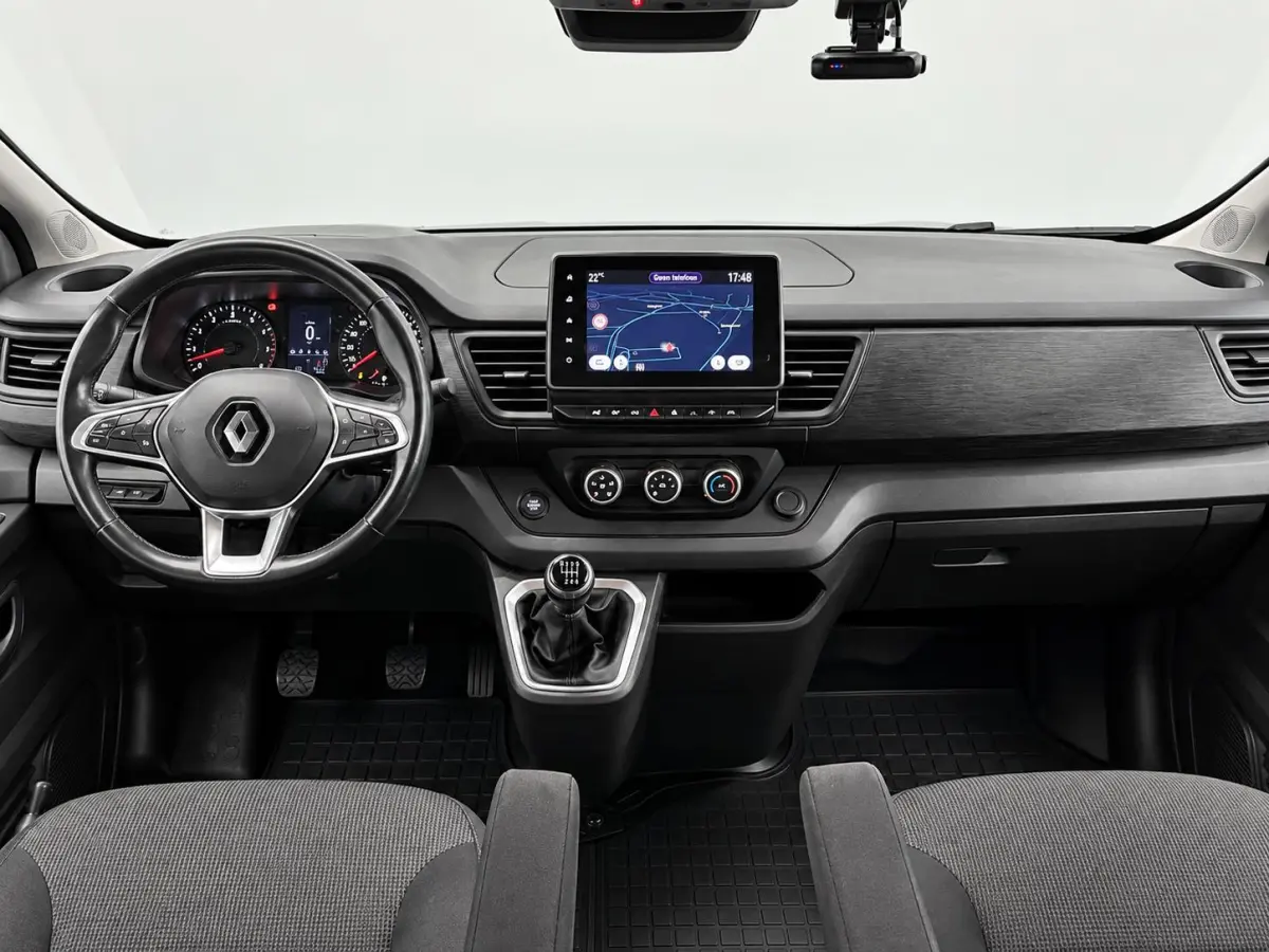2.0 dCi 130 T30 L2H1 Comfort Dubbele Cabine Keyless Entry Trekhaak Camera LED Koplampen Navigatie Cruise Control Parkeersensoren rondom