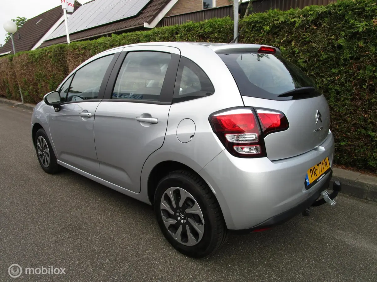 1.2 82 PK - AIRCO - TREKHAAK - 65.000 KM !