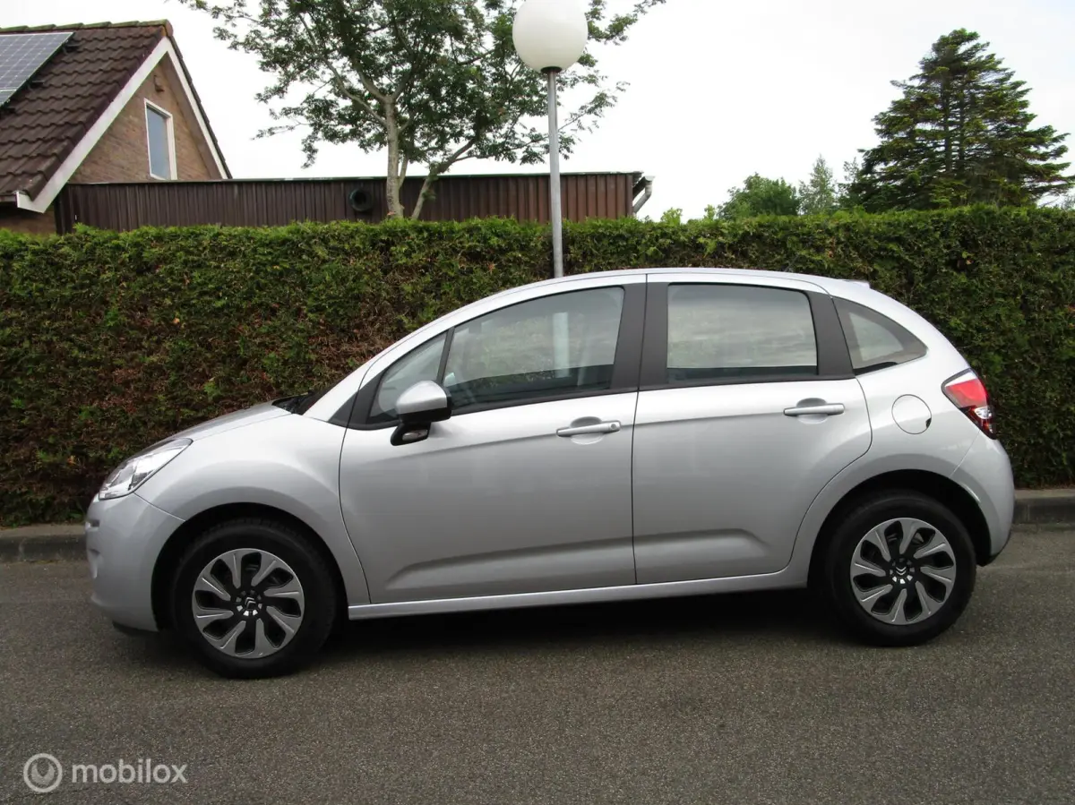 1.2 82 PK - AIRCO - TREKHAAK - 65.000 KM !