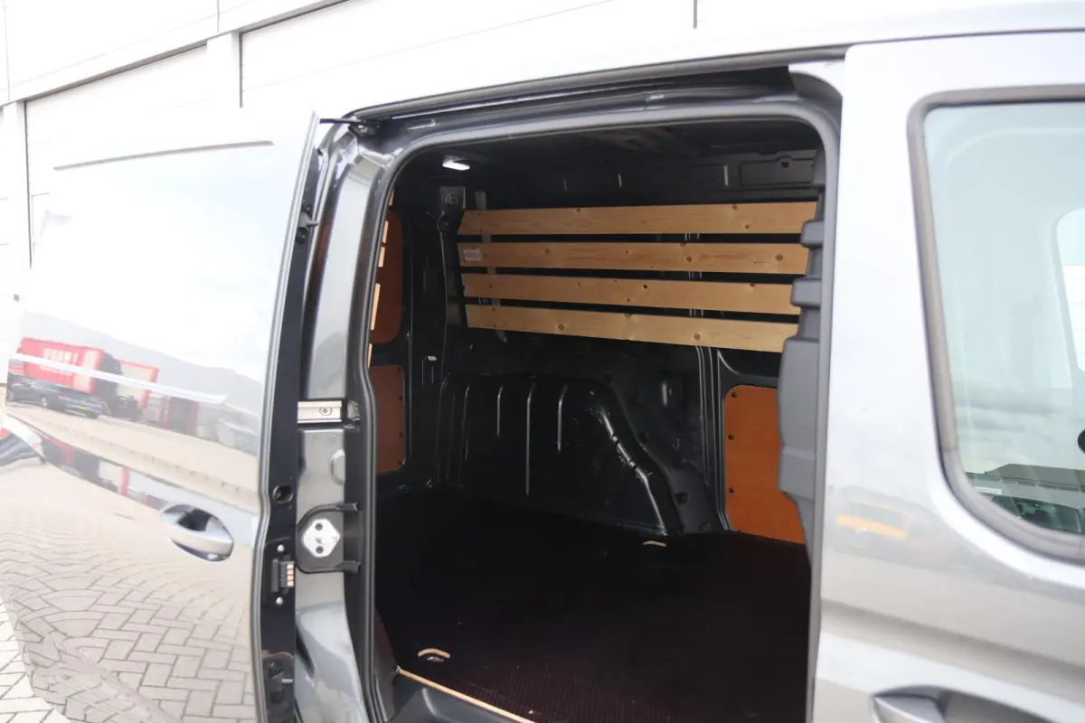 Maxi 2.0 TDI 122pk DSG | App Connect | Cruise Control | Achteruitrijcamera | 16" Lichtmetalen Velgen | Airco
