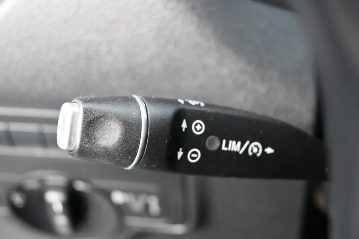 116 CDI L2 Camera, Cruise control