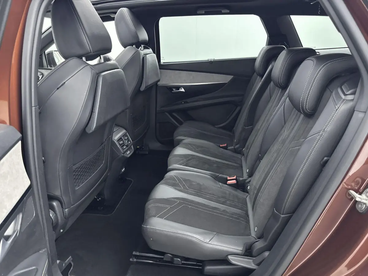130pk GT | 1ste eigenaar | Glazen dak | LEER/Alcantara | Camera | 7 persoons | AUTOMAAT