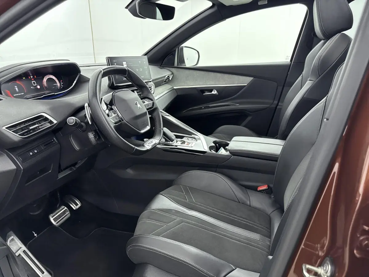 130pk GT | 1ste eigenaar | Glazen dak | LEER/Alcantara | Camera | 7 persoons | AUTOMAAT
