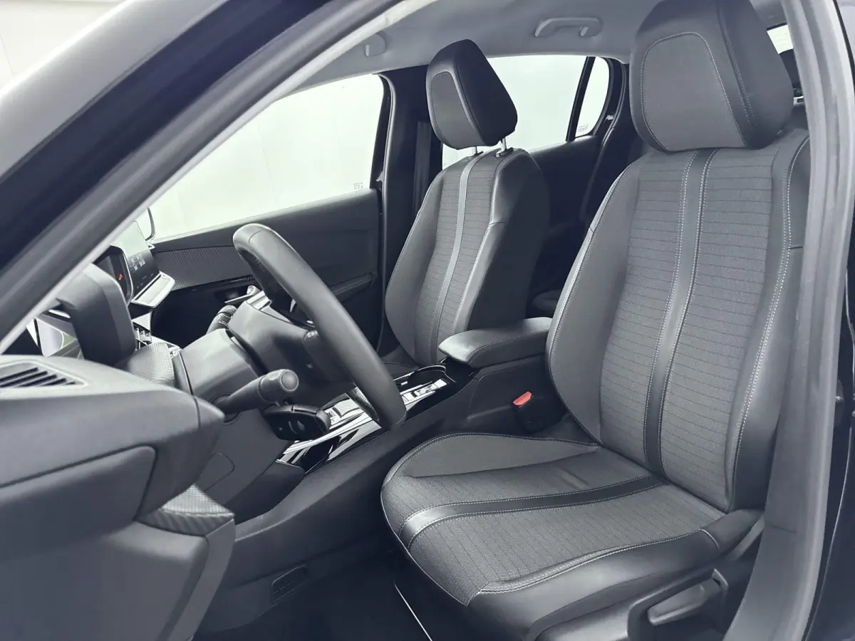 EV Allure Pack 50 kWh | ACCU: 93% | Lichtmetalen velgen | Apple CarPlay/Android Auto |