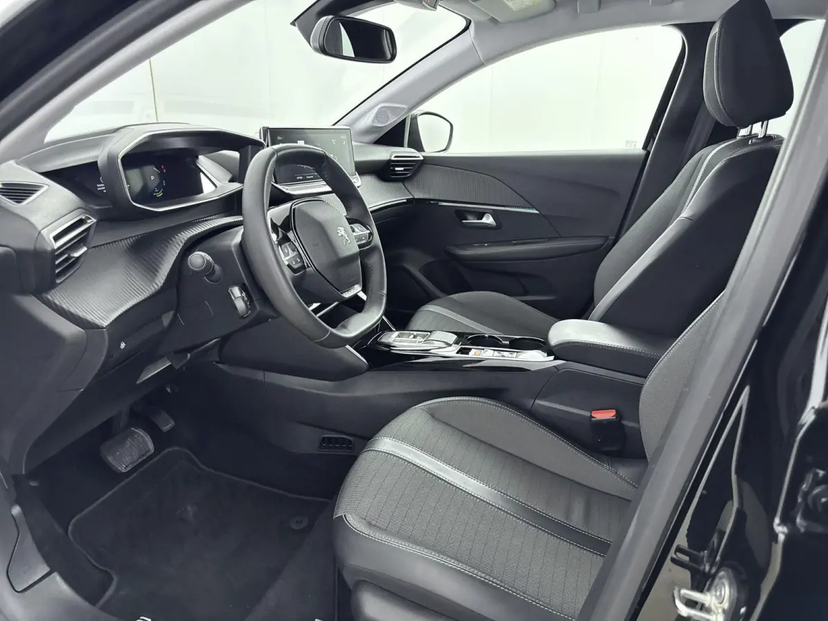 EV Allure Pack 50 kWh | ACCU: 93% | Lichtmetalen velgen | Apple CarPlay/Android Auto |