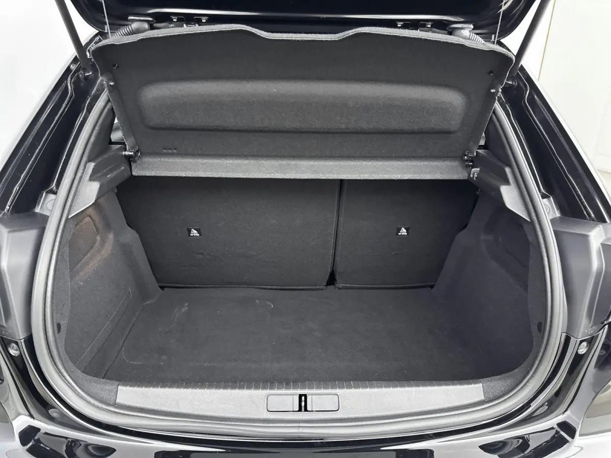 EV Allure Pack 50 kWh | ACCU: 93% | Lichtmetalen velgen | Apple CarPlay/Android Auto |