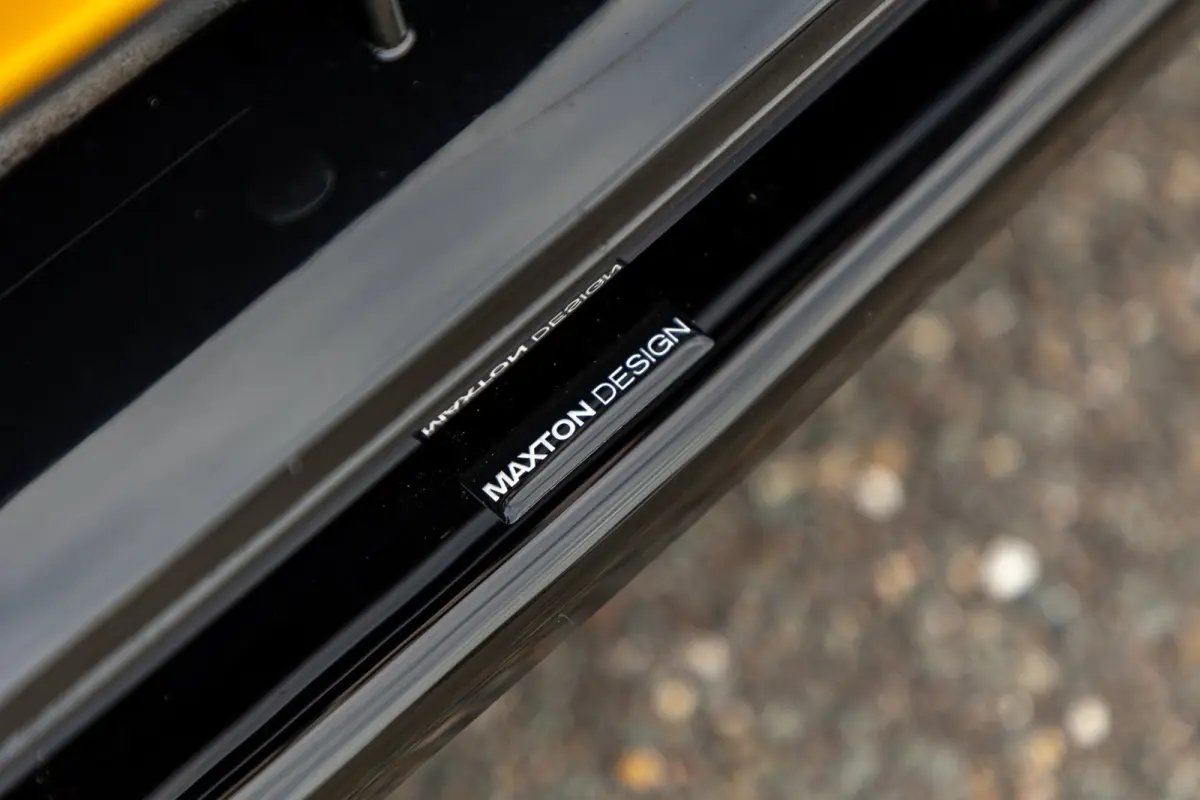 2.0 Recharge T6 AWD R-Design 20inch Maxton Black edition R-design