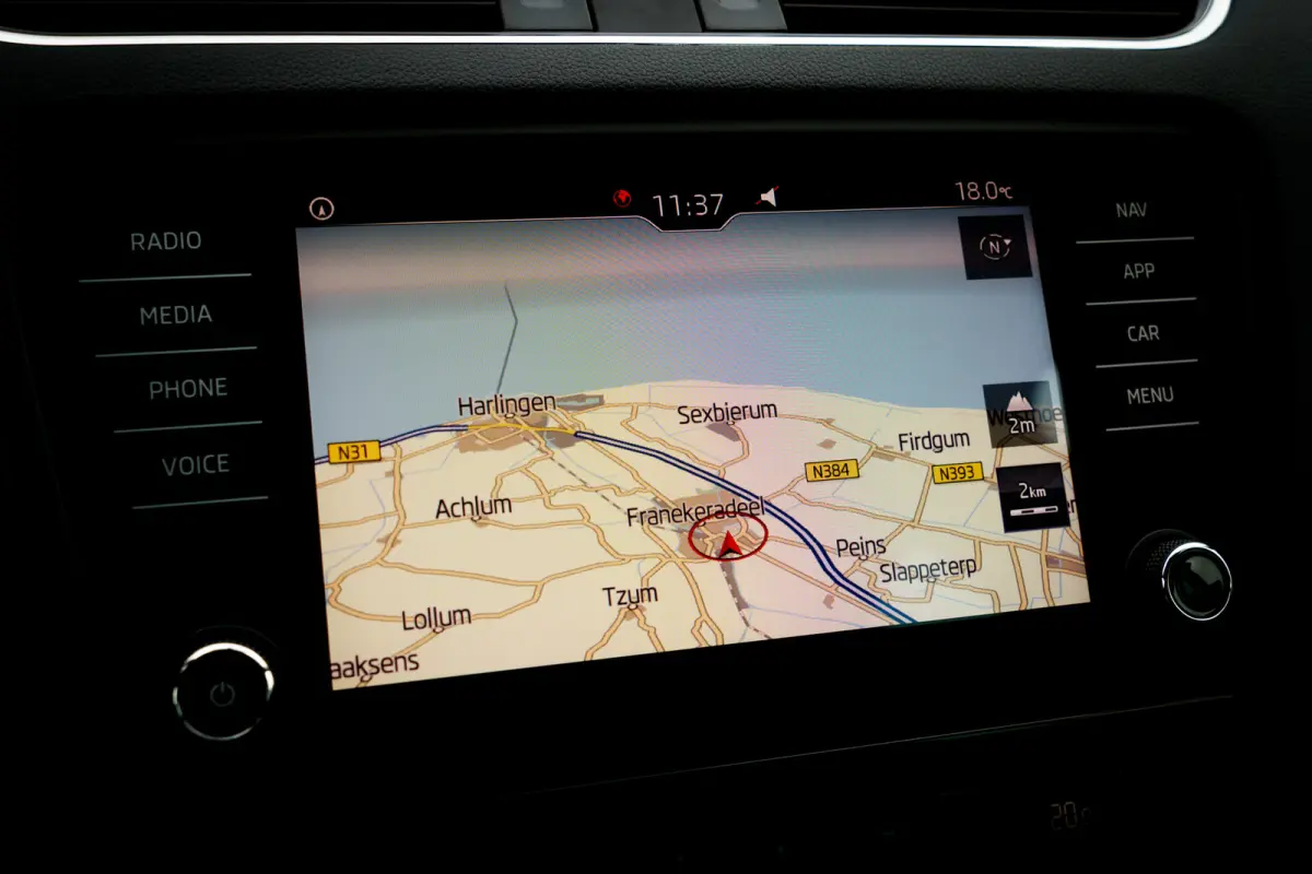 1.0 TSi Ambi. Business | Trekhaak | PDC | Carplay | 18 Inch LMV | Org. NL