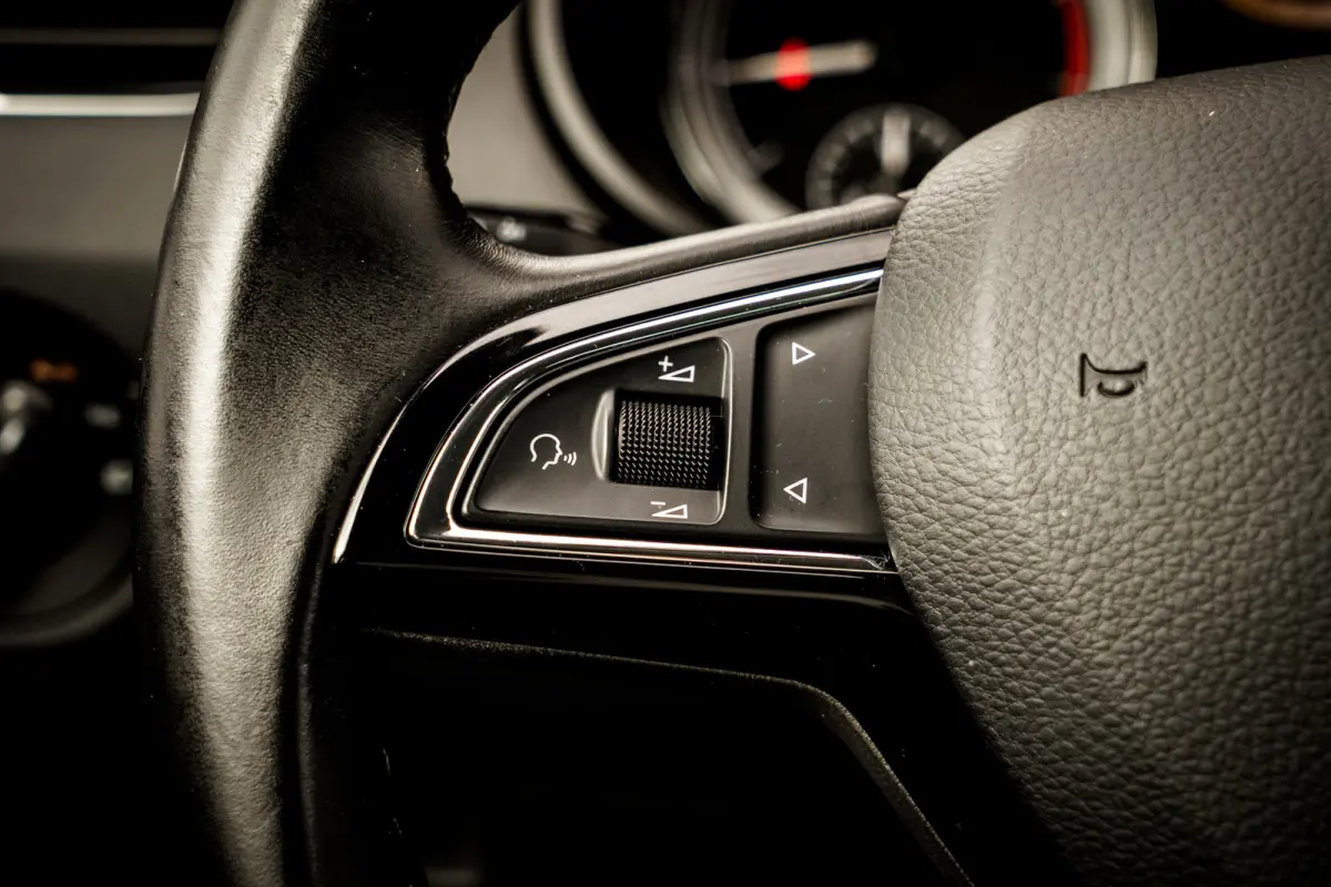 1.0 TSi Ambi. Business | Trekhaak | PDC | Carplay | 18 Inch LMV | Org. NL
