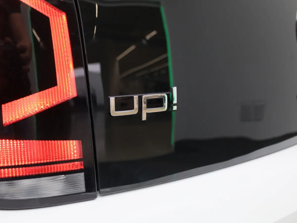 Up! 1.0 65 PK| Origineel Nederlands | Dealeronderhouden | Airco | B;uetooth | Radio DAB+ | 5 Deurs