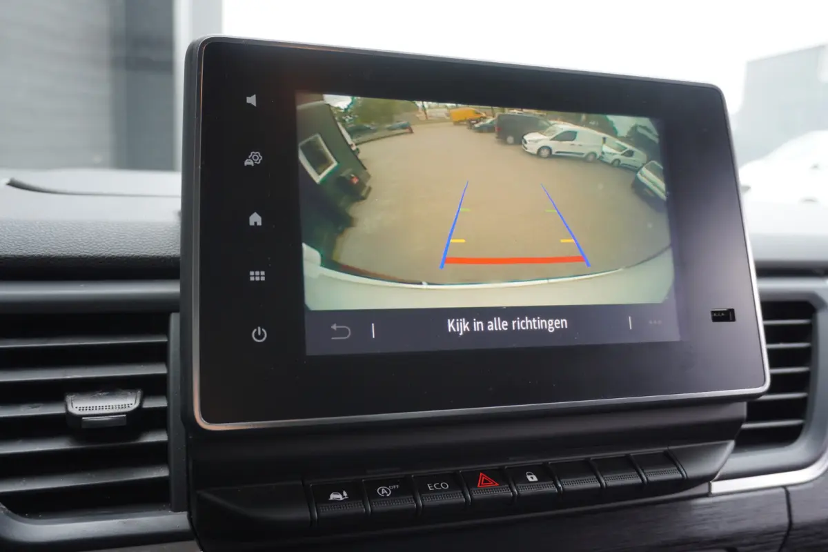 2.0 dCi 130PK EURO 6 - Airco - Navi - Cruise - €15.950,- Excl.