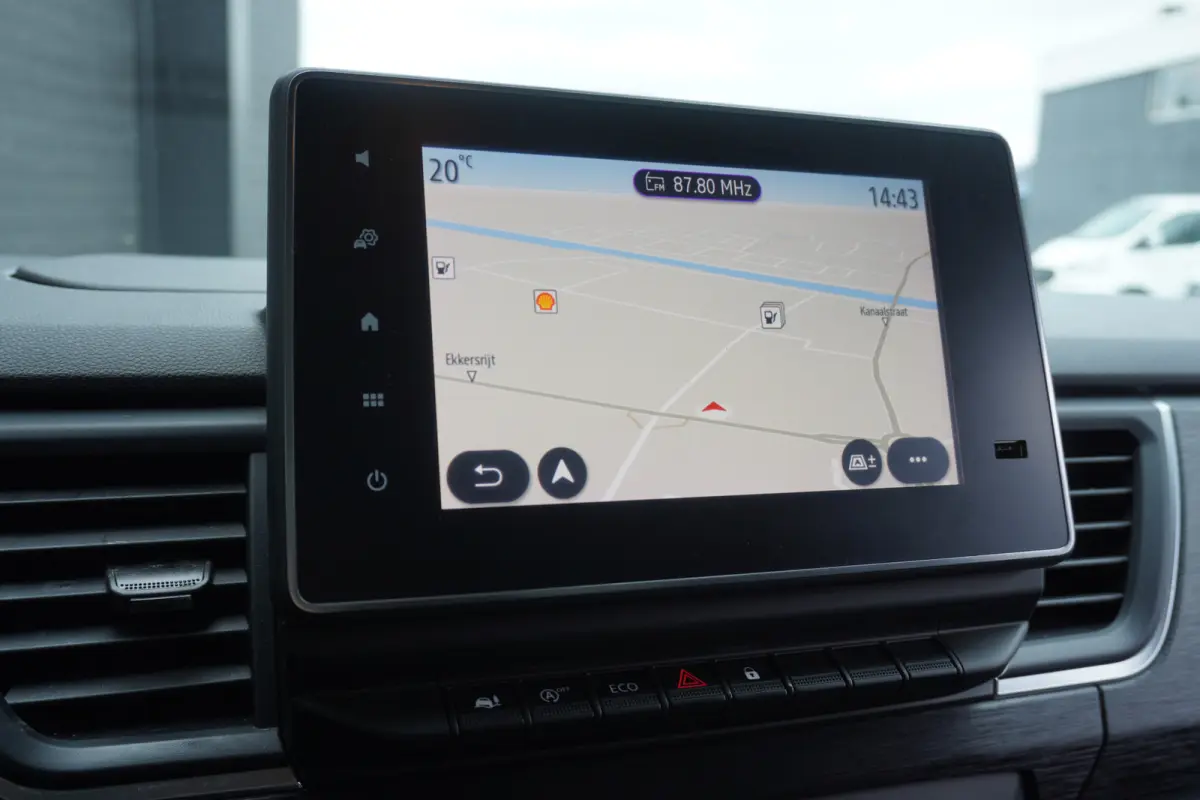 2.0 dCi 130PK EURO 6 - Airco - Navi - Cruise - €15.950,- Excl.