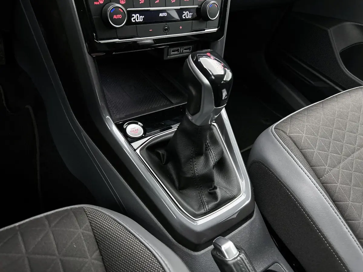 1.0 TSI Style | Automaat  |Navigatie | Camera | Parkeersensoren | All-season banden |