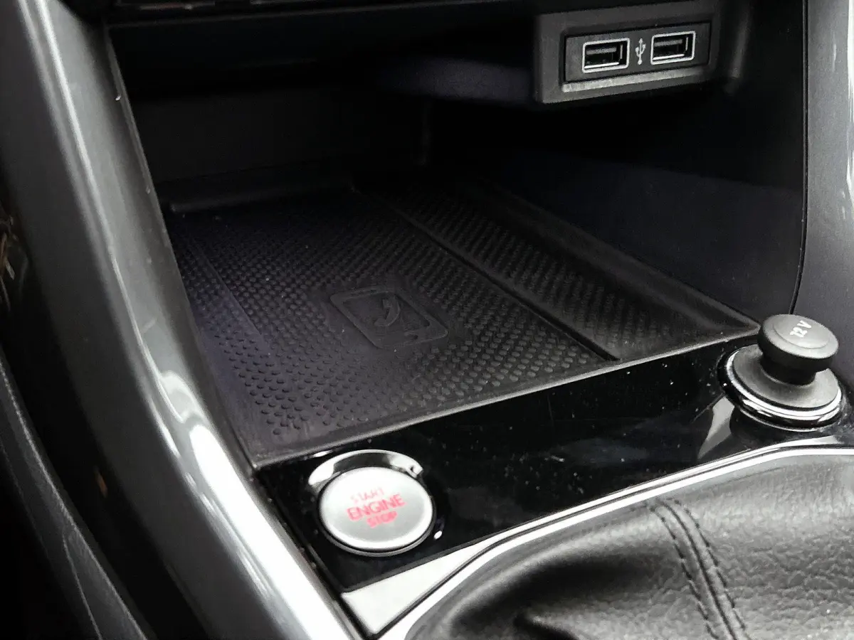 1.0 TSI Style | Automaat  |Navigatie | Camera | Parkeersensoren | All-season banden |