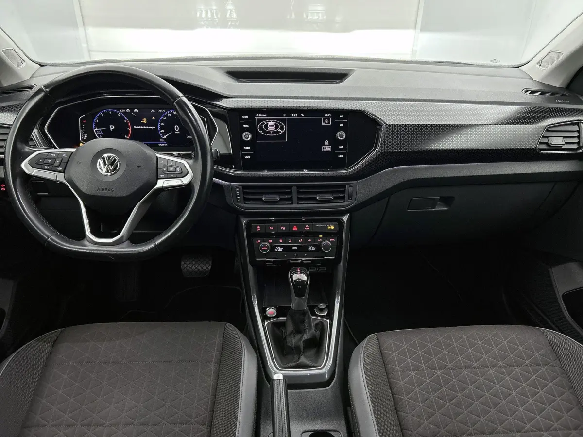 1.0 TSI Style | Automaat  |Navigatie | Camera | Parkeersensoren | All-season banden |