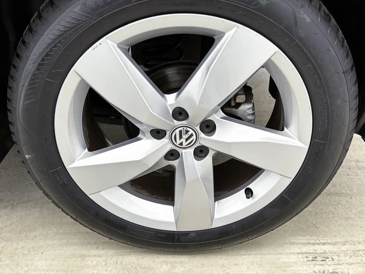 1.0 TSI Style | Automaat  |Navigatie | Camera | Parkeersensoren | All-season banden |